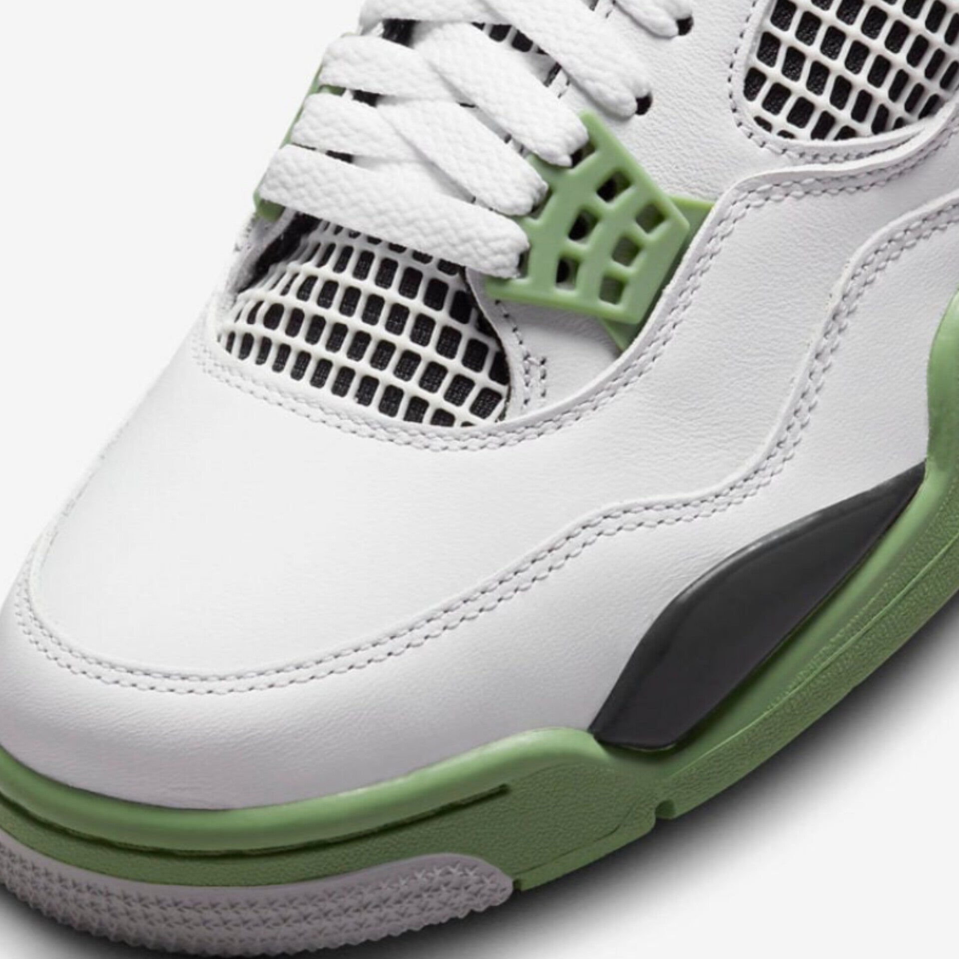 Air Jordan 4 retro Seafoam